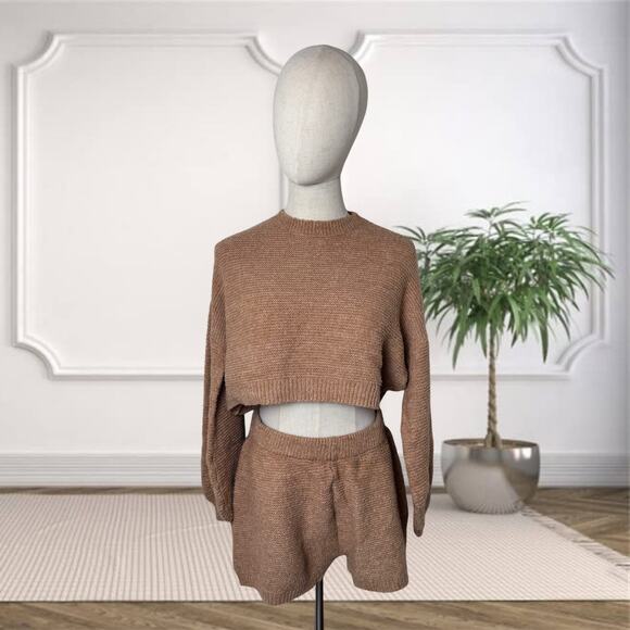 Nasty Gal Knit Sweater & Shorts Matching Lounge Set ✨ Cozy Chic Vibes - Picture 2 of 4